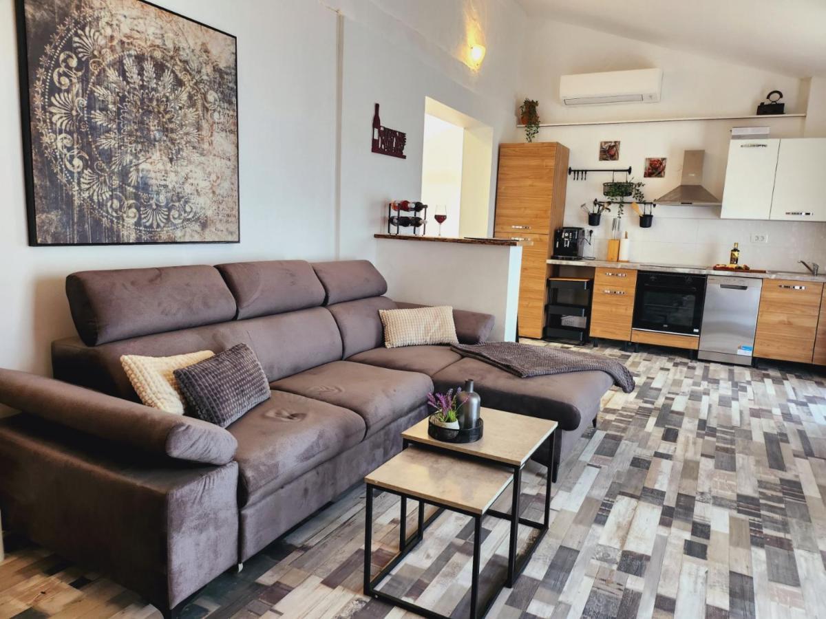 Kuca Za Odmor Capella Villa Stuti Exterior foto