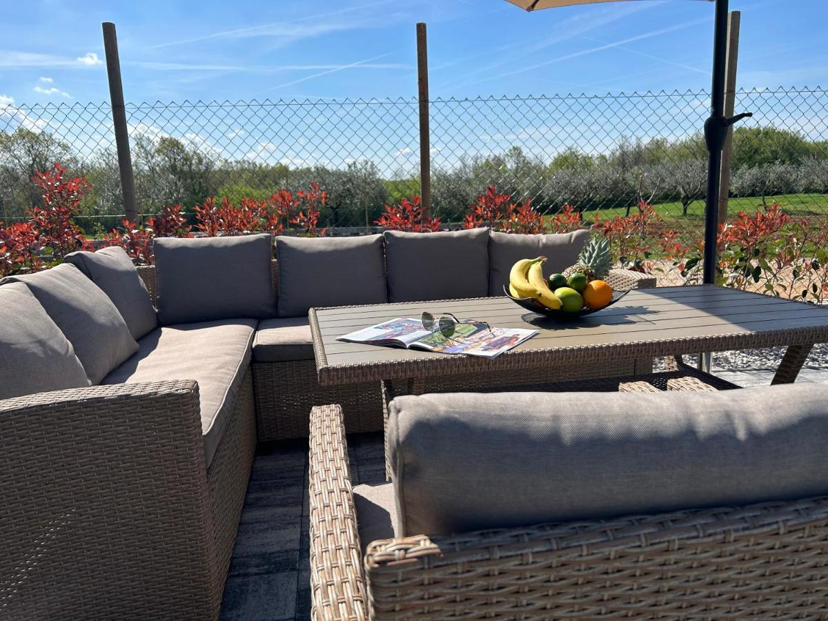 Kuca Za Odmor Capella Villa Stuti Exterior foto